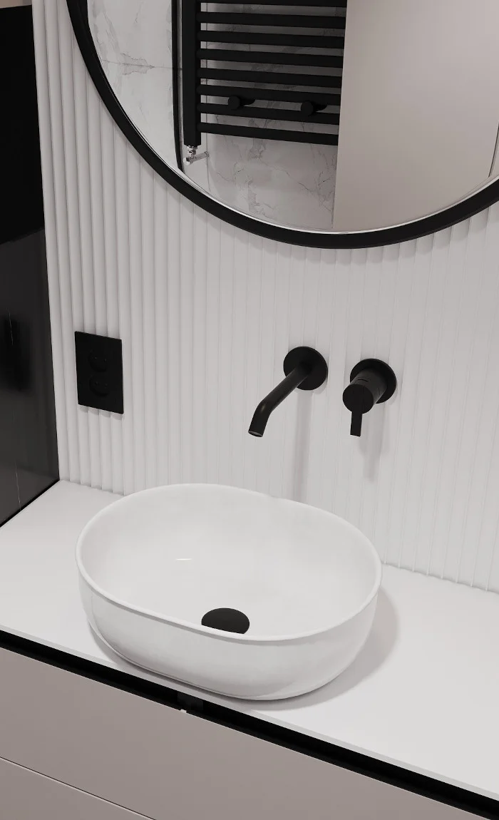 Biała łazienka z lustrem